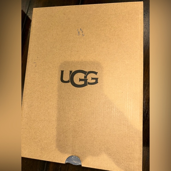 Brand new never worn ultra mini uggs! - Picture 2 of 10